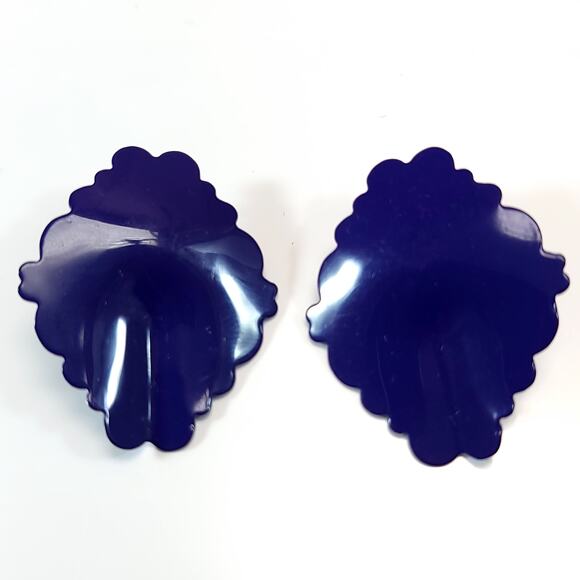 Vintage Purple Metal Floral Shaped Earrings with Glossy Finish, Bold Design - Picture 3 of 10